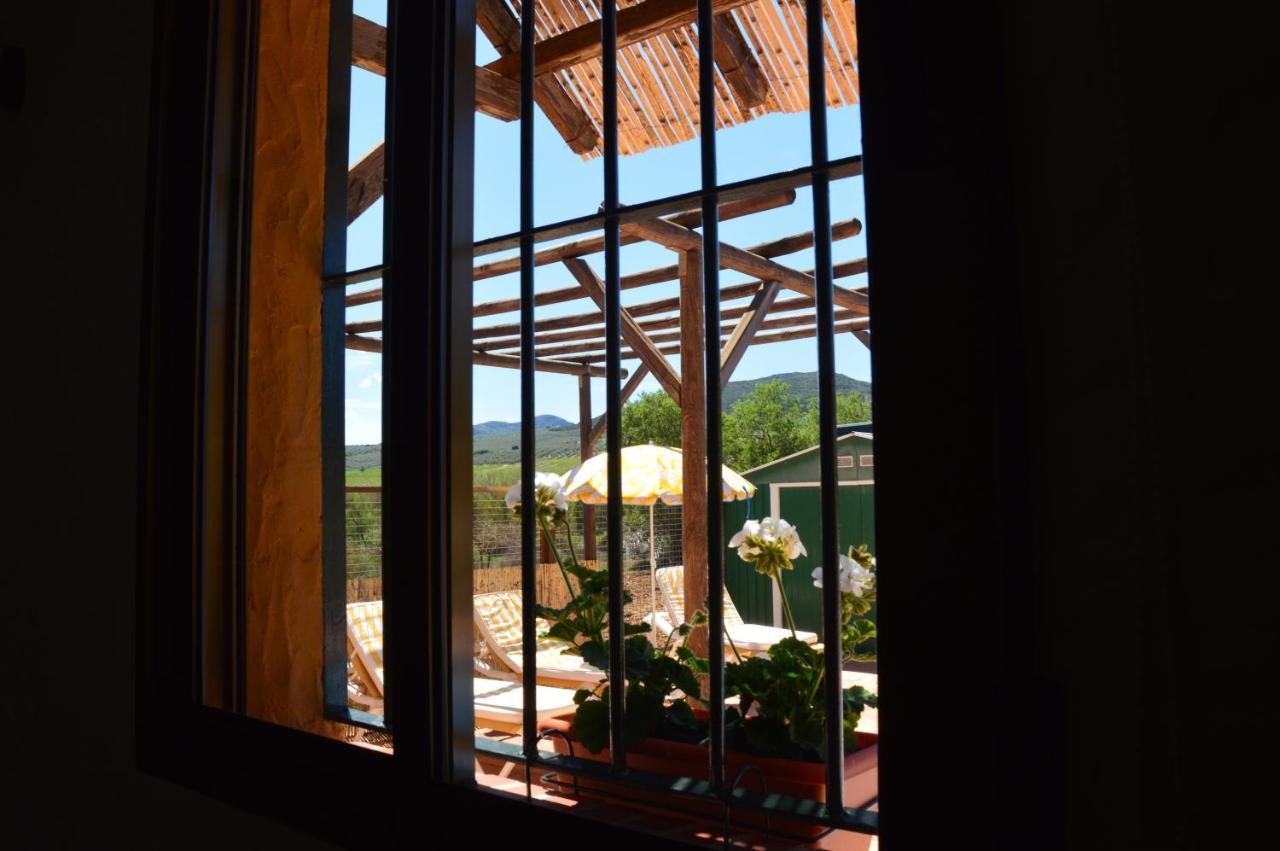 Bed and Breakfast Cortijo Petra Villanueva del Rosario Zewnętrze zdjęcie