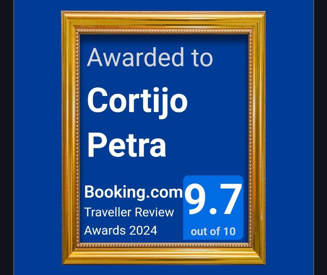 Bed and Breakfast Cortijo Petra Villanueva del Rosario Zewnętrze zdjęcie