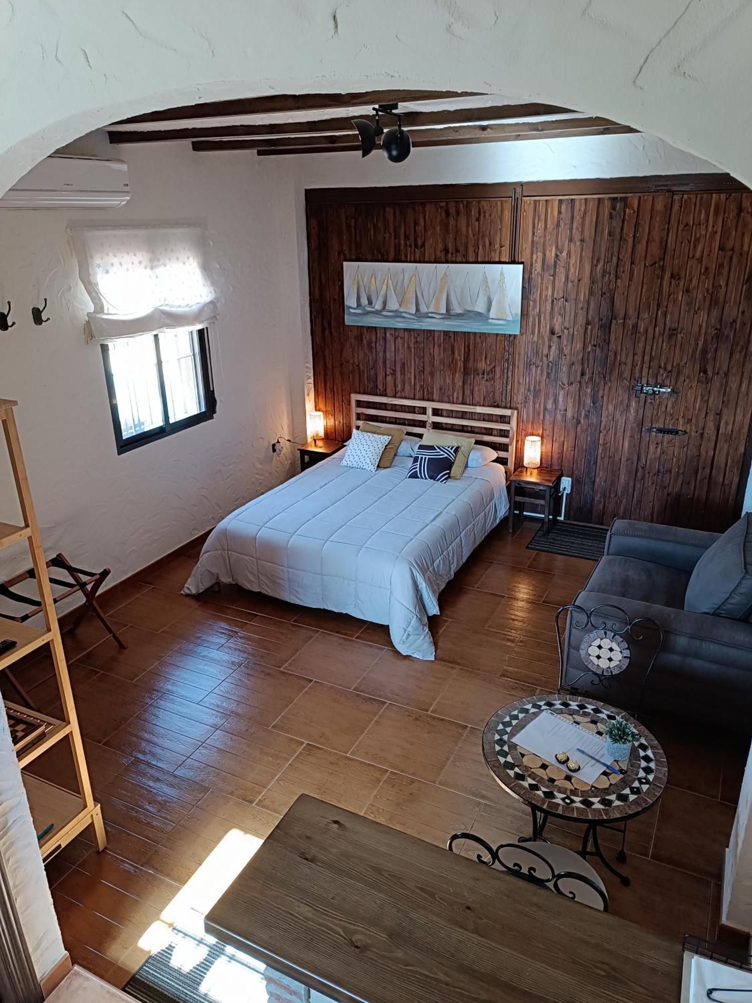 Bed and Breakfast Cortijo Petra Villanueva del Rosario Zewnętrze zdjęcie