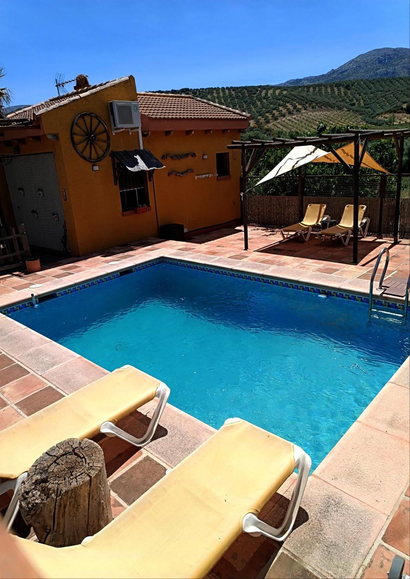 Bed and Breakfast Cortijo Petra Villanueva del Rosario Zewnętrze zdjęcie
